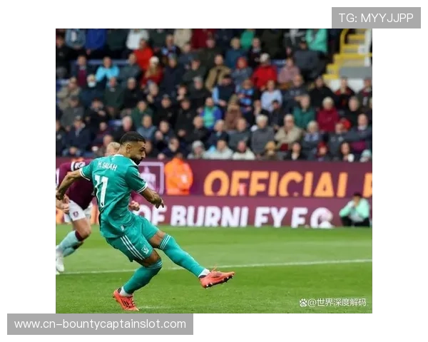 萨拉赫点球绝杀后裁判吹哨，利物浦险胜